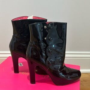 Chic Black Patent Leather Ankle Boots